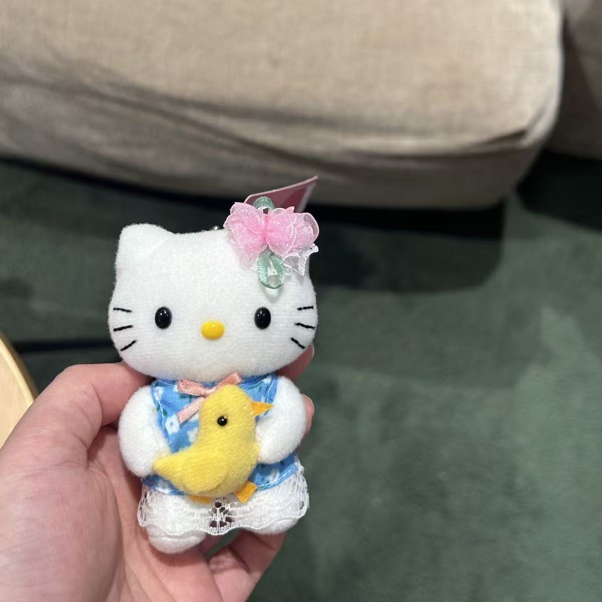 Pelúcia Hello Kitty Abraça-Pat - Good Floral & Wedding Decor Supply Photos avaliação e preço
